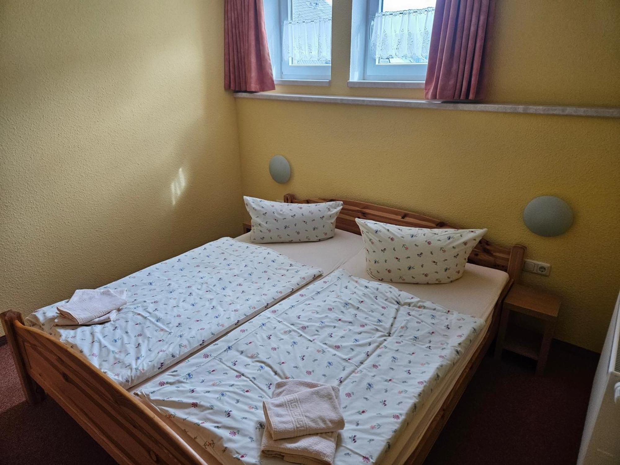 Hotel Cafe Koenig Oberwiesenthal Pokoj fotografie